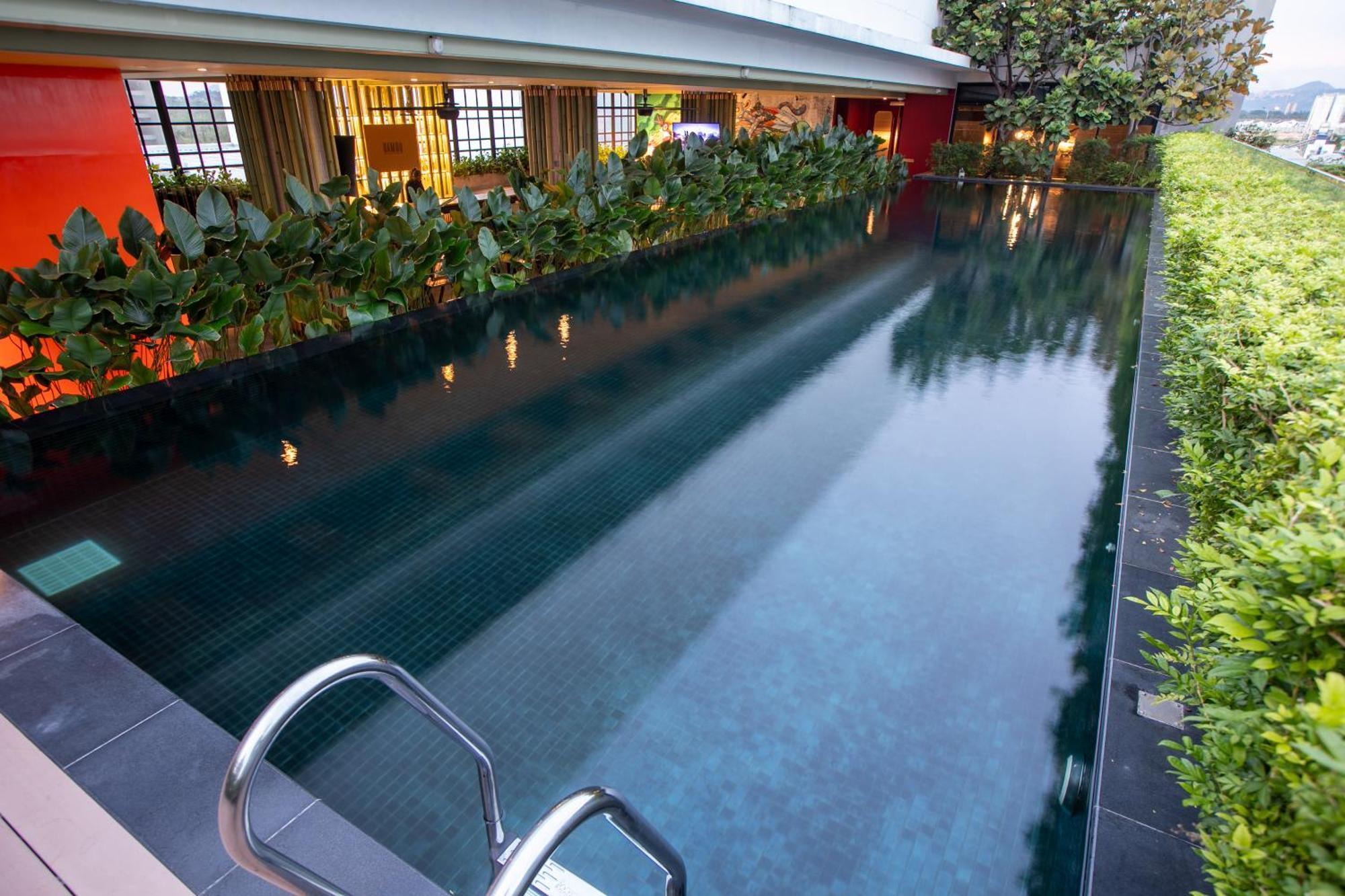 The Upper House, Batu Kawan Hotell Simpang Ampat  Eksteriør bilde