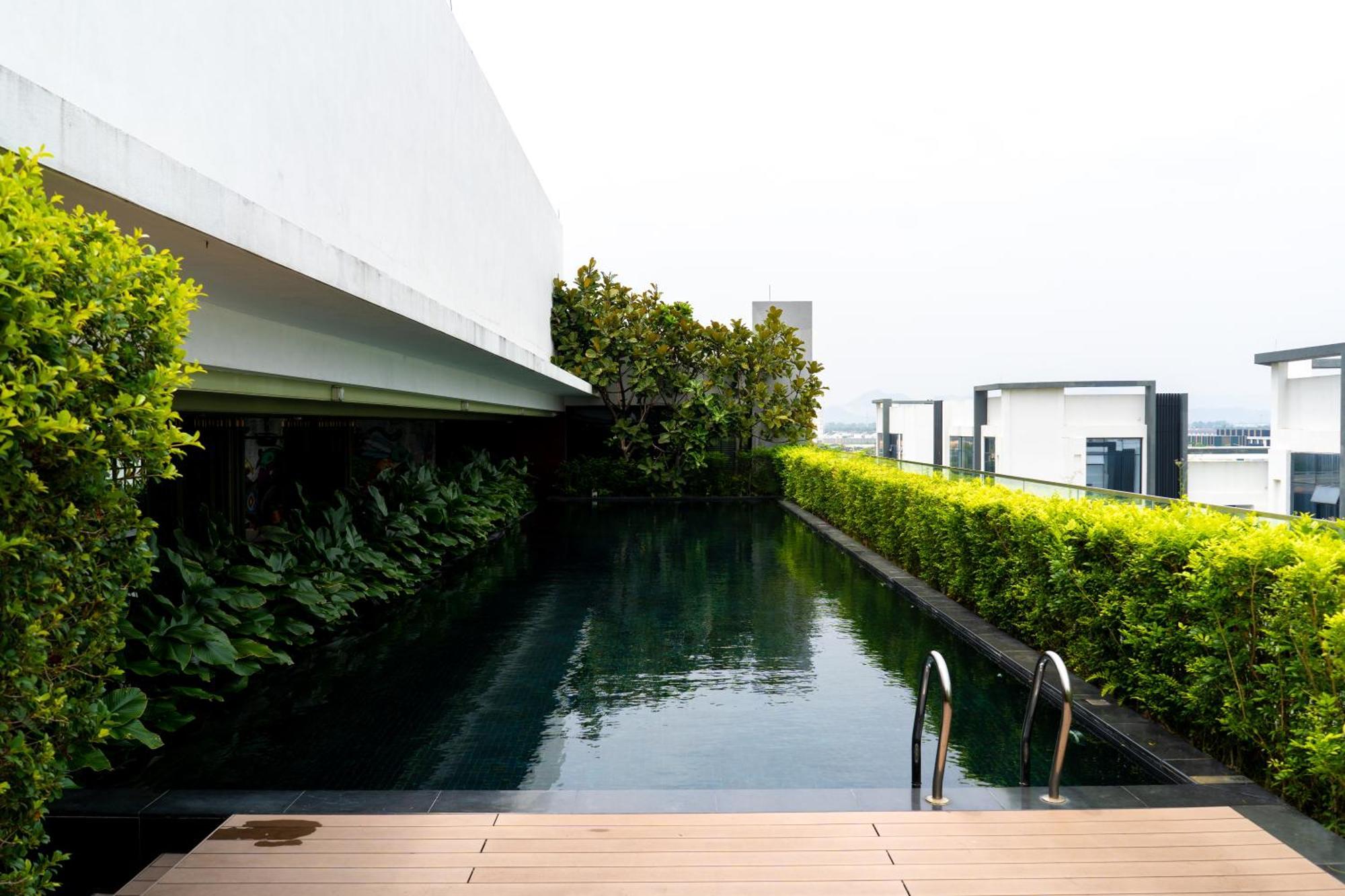 The Upper House, Batu Kawan Hotell Simpang Ampat  Eksteriør bilde